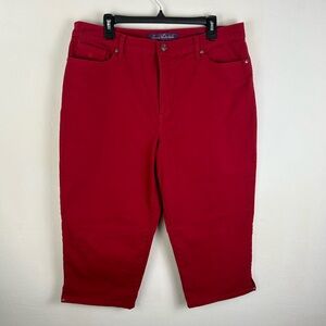 Gloria Vanderbilt Red Shorts Size 16